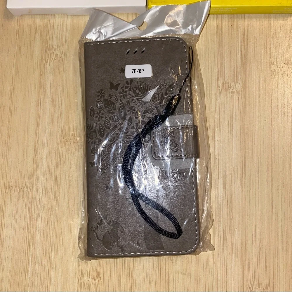 New iPhone 7 Plus screen protectors and case